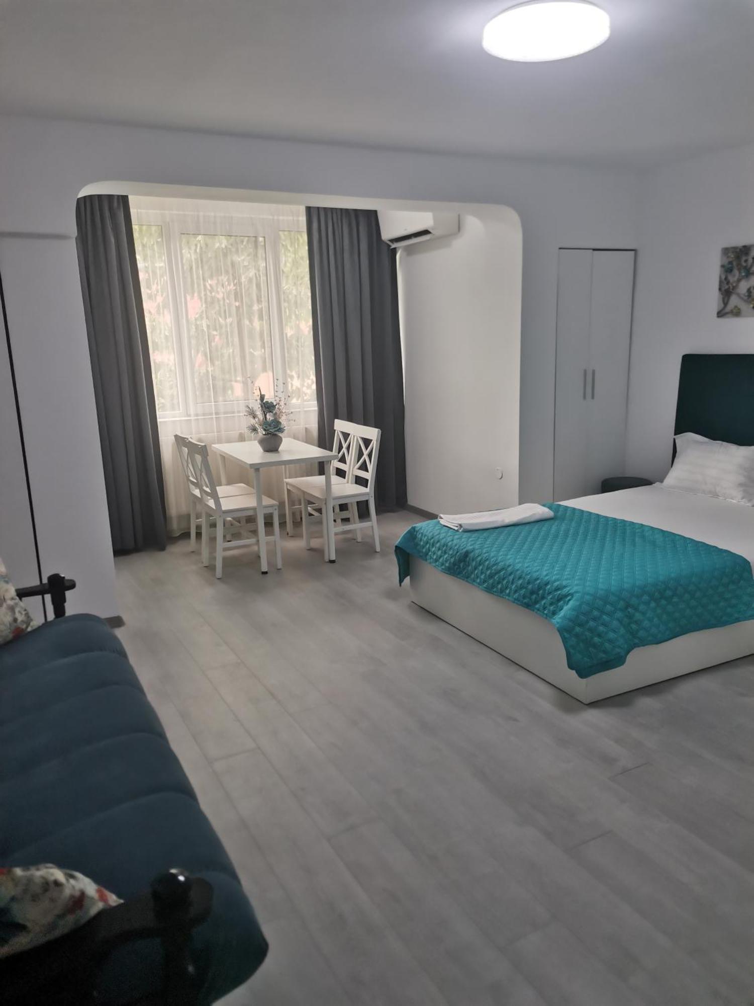 Zenlux Iasi Exterior foto